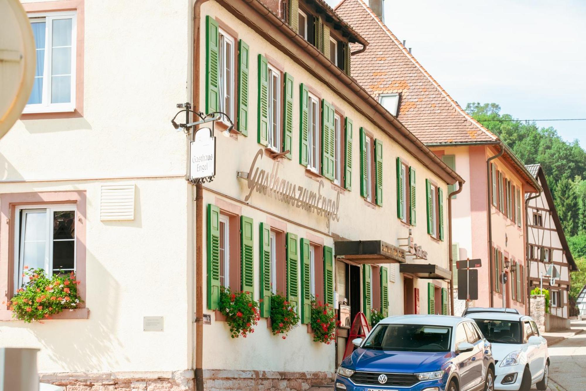 Landhotel Engel & Kreuz Gaggenau Exterior photo